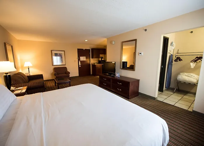 Western & Hotel Bourbonnais