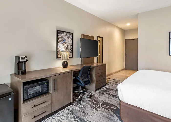 Western & Hotel Bourbonnais